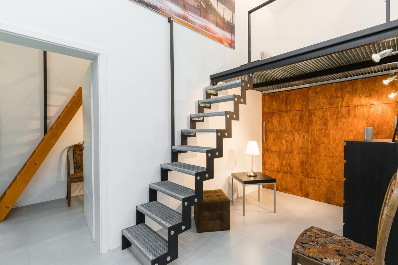 Appartamento Z38 Downtown Loft Budapest Esterno foto