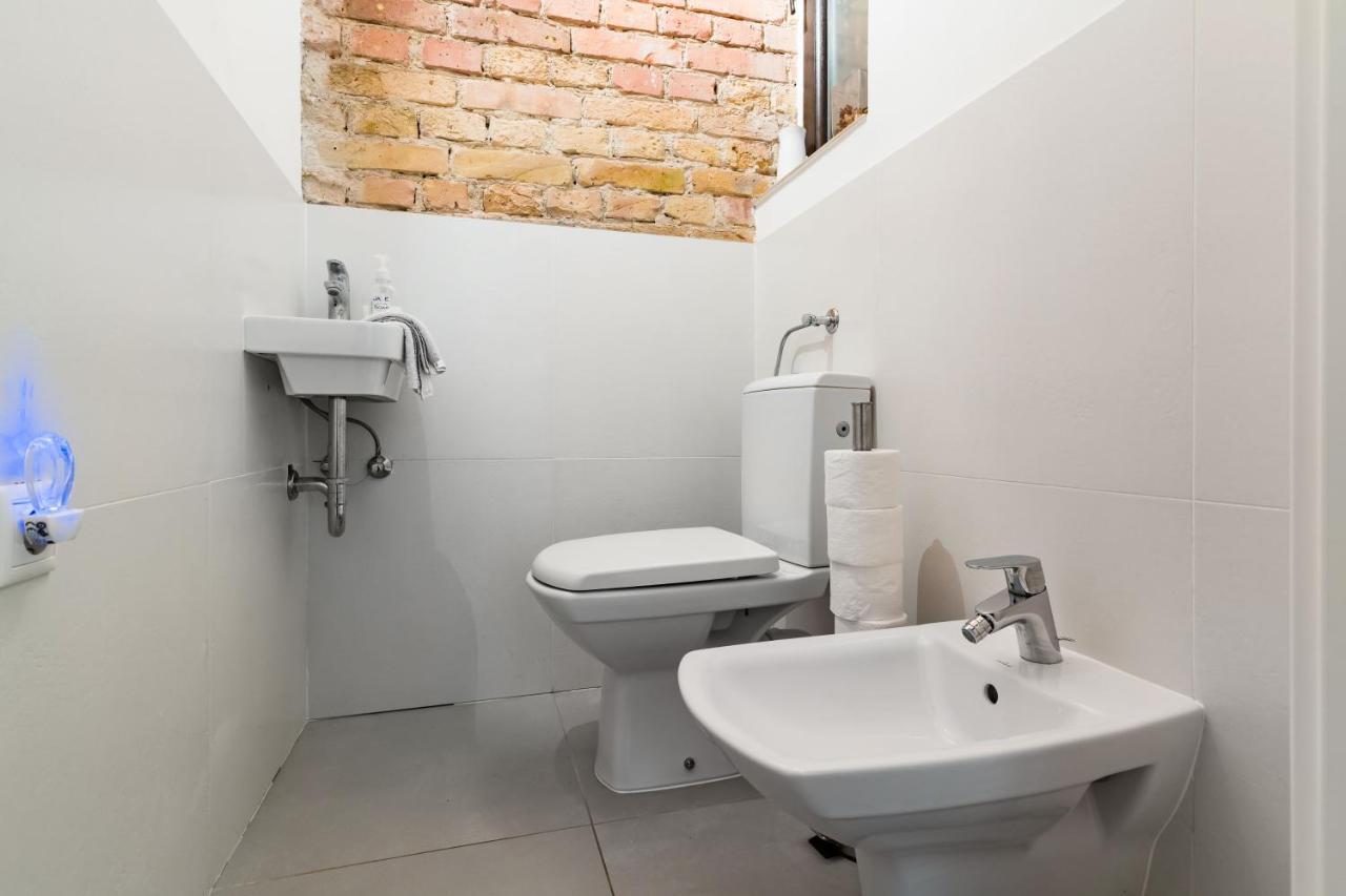 Appartamento Z38 Downtown Loft Budapest Esterno foto